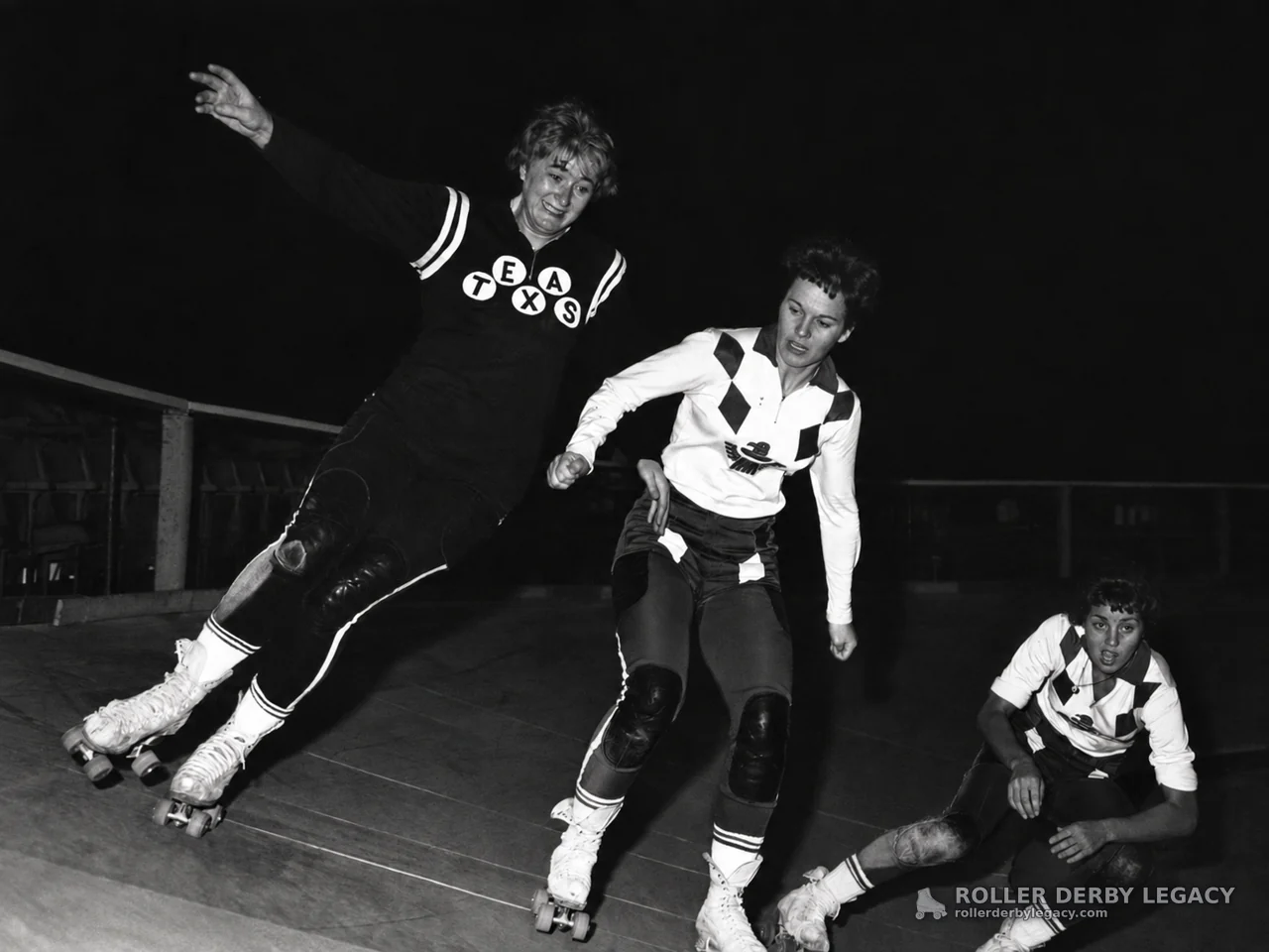 TEXAS-Jersey Skater Leads Banked-Track Roller Derby Action